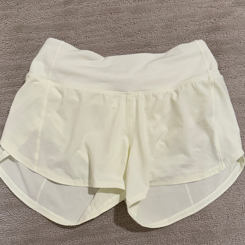 Lululemon light yellow women’s shorts